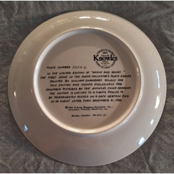The Annie Collector's Plate Series "Annie and Sandy" by Edwin M. Knowles China - Picture 2 of 8